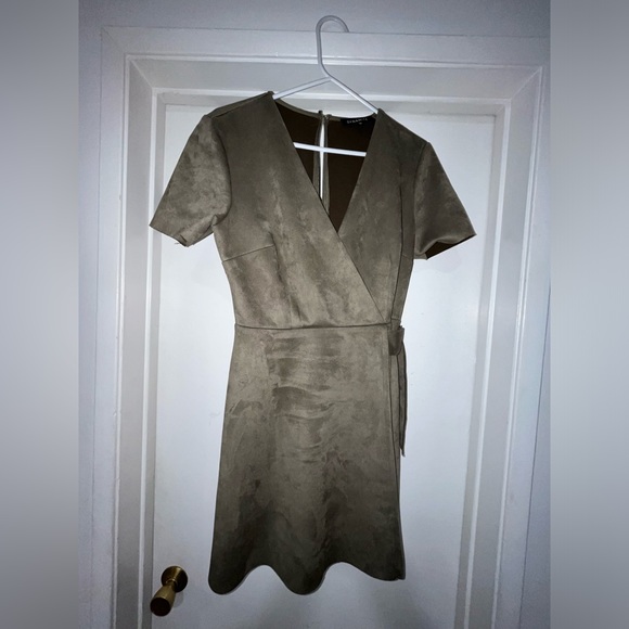 Dynamite Belted Suede Like Dress - Picture 3 of 7